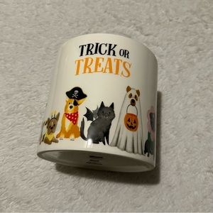 dei HAPPY HALLOWEEN TRICK OR TREAT CANDY CORN CANISTER FARMHOUSE PETS NO…